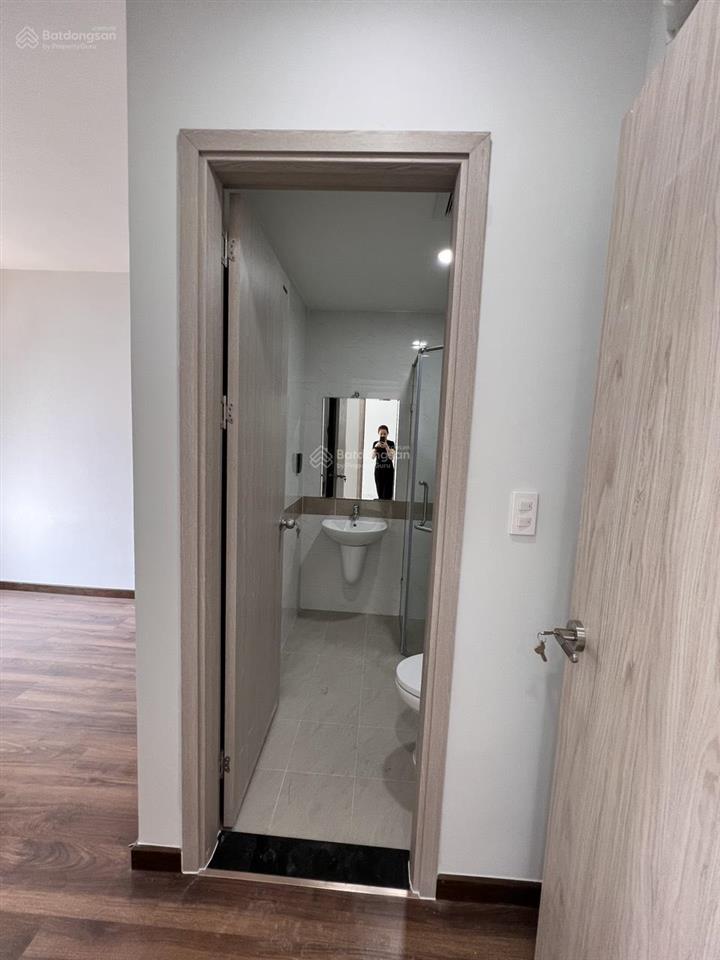 Bán chung cư charm city dĩ an căn hộ 2pn2wc 70m2 giá 2tỷ400 bao phí thuế  sẵn sổ