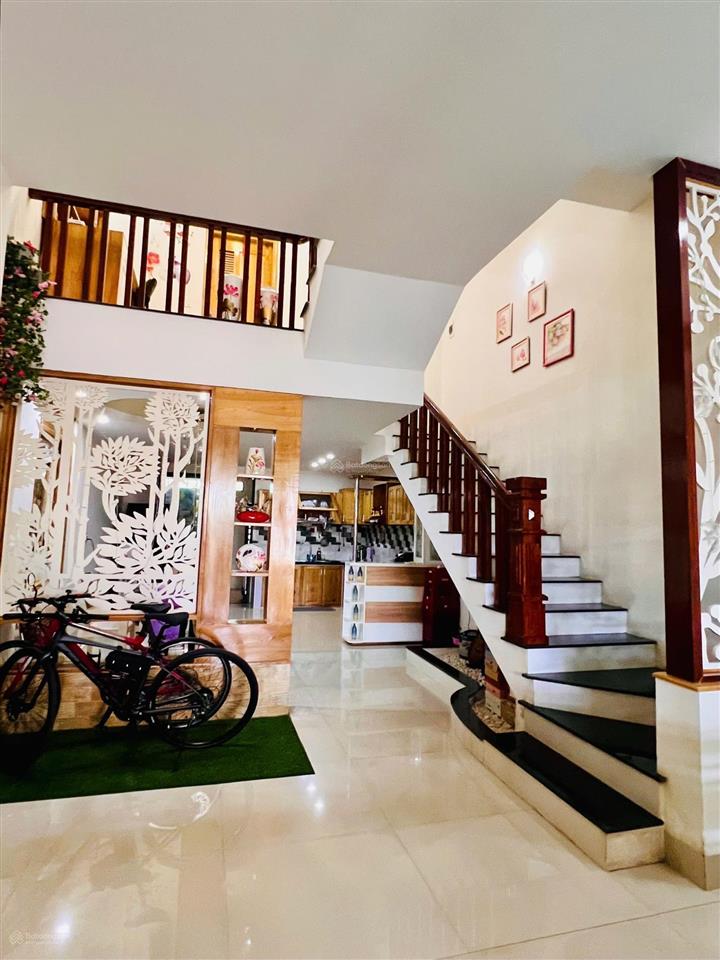 Nhà mới đẹp 3 tầng đường 7,5m lề 5m thoáng rộng đồng trí 7 gần công viên p. hoà khánh