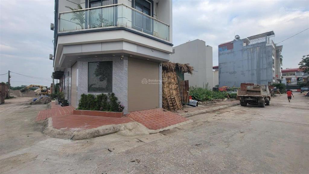 Bán mấy lô đất tại đấu giá đình quảng  mỹ hưng thanh oai .ngay sát trụ sở cơ quan cs điều tra bca