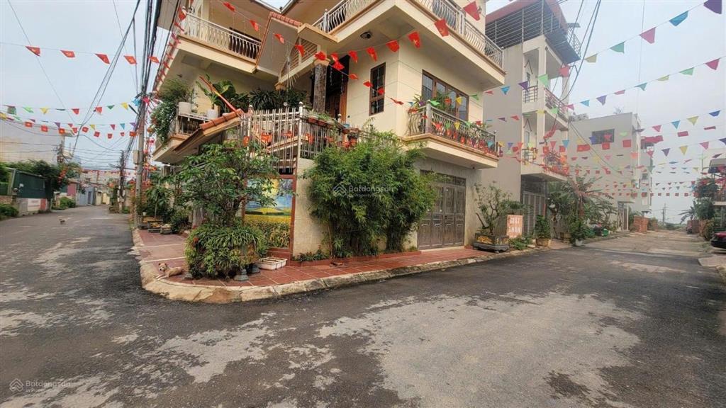 Bán mấy lô đất tại đấu giá đình quảng  mỹ hưng thanh oai .ngay sát trụ sở cơ quan cs điều tra bca