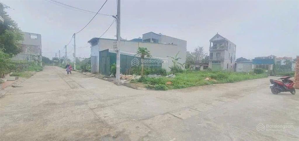 Bán 01 lô áp góc mặt đường trục chính đấu giá thanh lương, sát ngay khu dự án vin đa mục tiêu 627ha