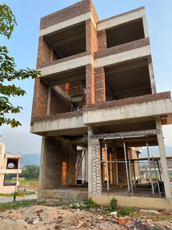 Chính chủ bán biệt thự legacy hill, 24 triệu / m2, 206m2, đã xây dựng phần thô  0528 727 ***