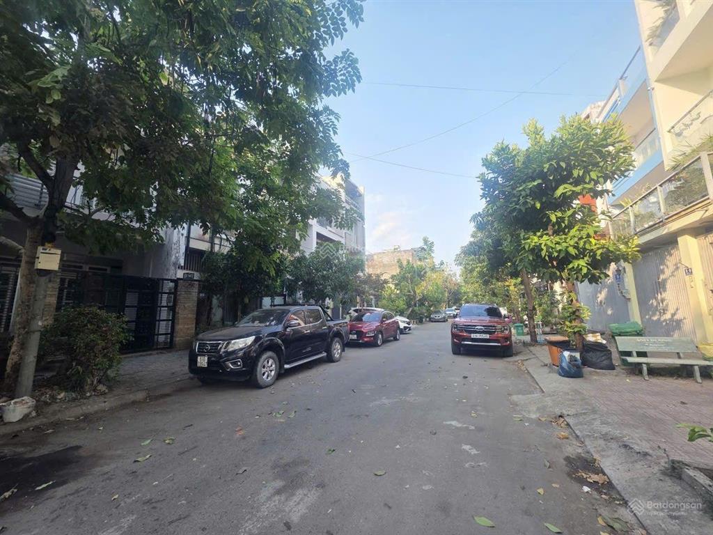 Bán nền biệt thự hưng phú 1 dt 185m2 đường 16m trục thông vành đai 2