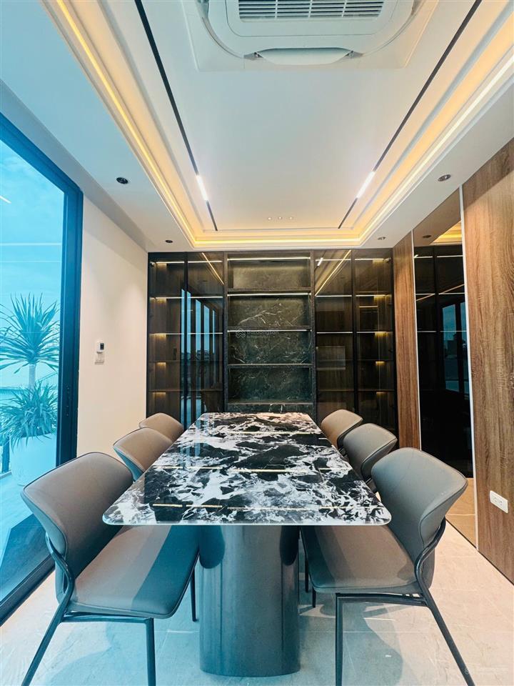 Nhà ngọc thụy, long biên, căn góc. 41m2 mt6,5m 7 tầng, giá 14,7 tỷ có tl