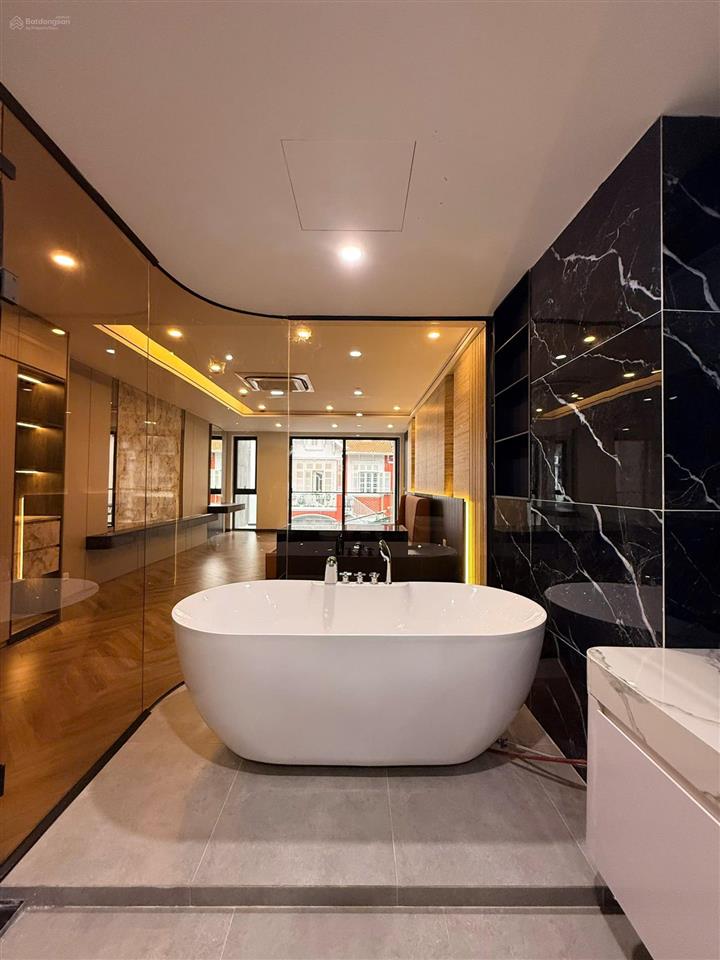Nhà ngọc thụy, long biên, kinh doanh, căn góc, 60m2 mt 5m vuông vắn, giá 24,5 tỷ có thương lượng