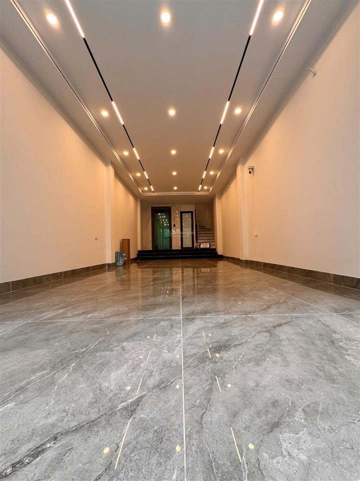 Bán nhà riêng tại đường hoa lâm, long biên, 21 tỷ, 55m2 đẹp, nhiều tiện ích
