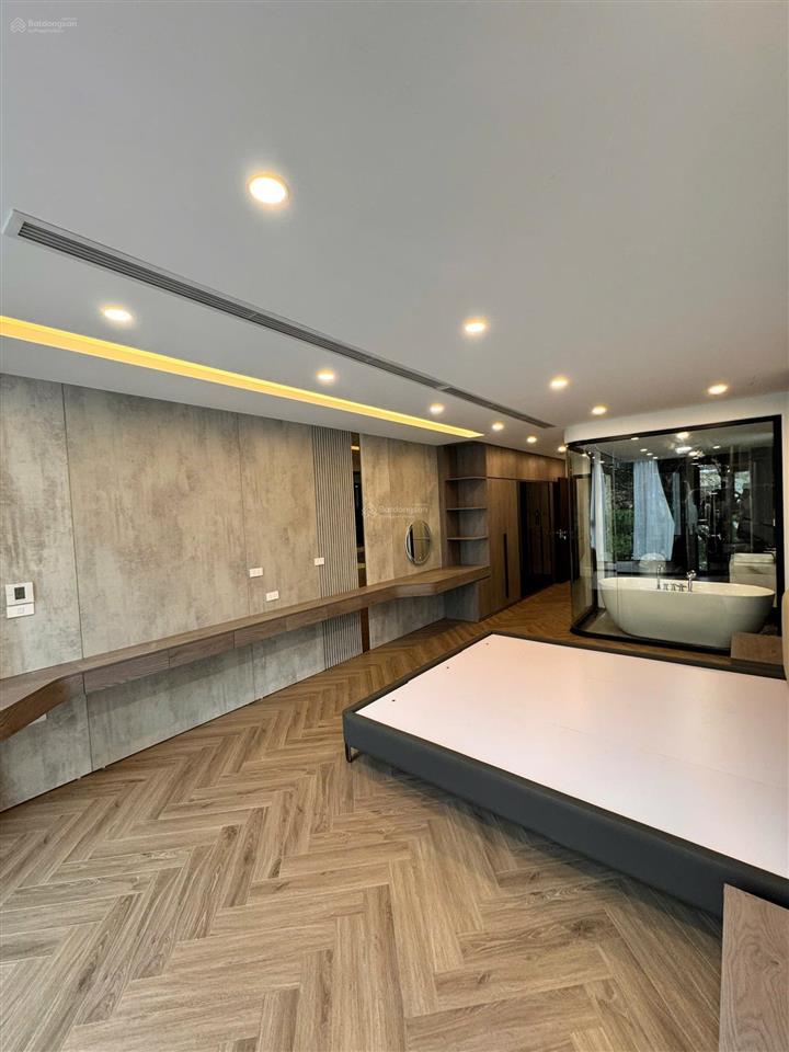 Bán nhà riêng tại đường hoa lâm, long biên, 21 tỷ, 55m2 đẹp, nhiều tiện ích