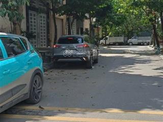 Mảnh đất hiếm phân lô giáo viên ngọc thụy, long biên 80m2 mt 4,5m giá 23,8 tỷ có thương lượng