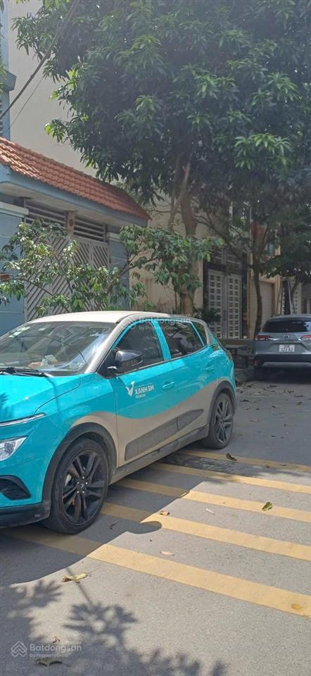 Mảnh đất hiếm phân lô giáo viên ngọc thụy, long biên 80m2 mt 4,5m giá 23,8 tỷ có thương lượng