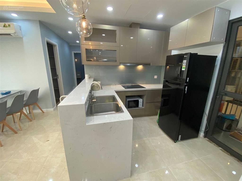 Chính chủ bán ch (3n  2vs). dt 108m2. giá 7,3 tỷ. đc mỹ đình plaza 1. nội thất đầy đủ, sẵn sổ