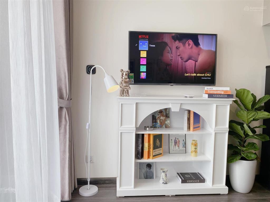 Chính chủ bán ch 70m2 (2pn 2vs). giá 6,3 tỷ. đc mỹ đình plaza 2 số 2 nguyễn hoàng. nội thất đầy đủ