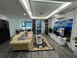 Chính chủ bán căn (2n  2vs). diện tích 72m2. giá 7,1 tỷ. đc 90 nguyễn tuân. nội thất đầy đủ.