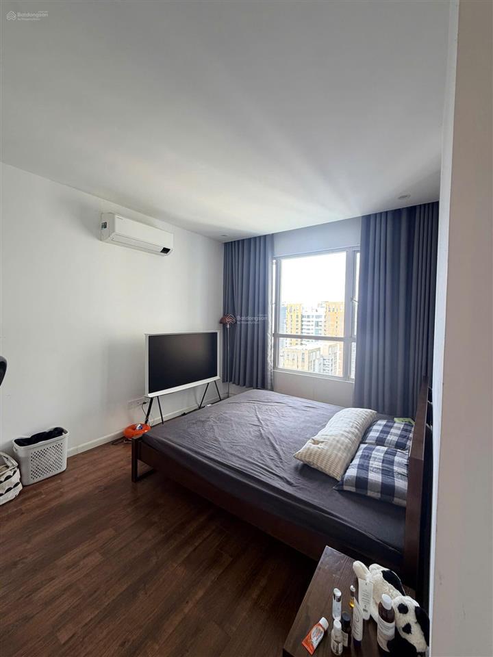 Chính chủ bán ch 2n2vs. dt 76m2. giá 5,9 tỷ. đc hồ gươm plaza, hà đông. full nội thất.