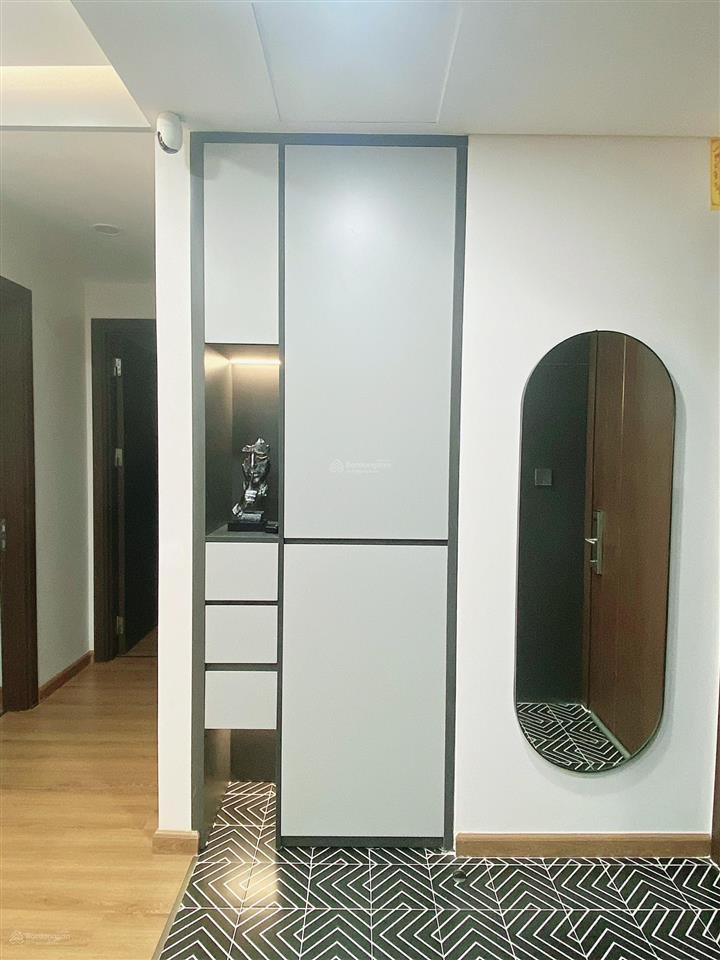 Chính chủ bán ch 2n2vs. dt 75m2 giá 6,9 tỷ. đc home city 177 trung kính, cầu giấy. full nội thất