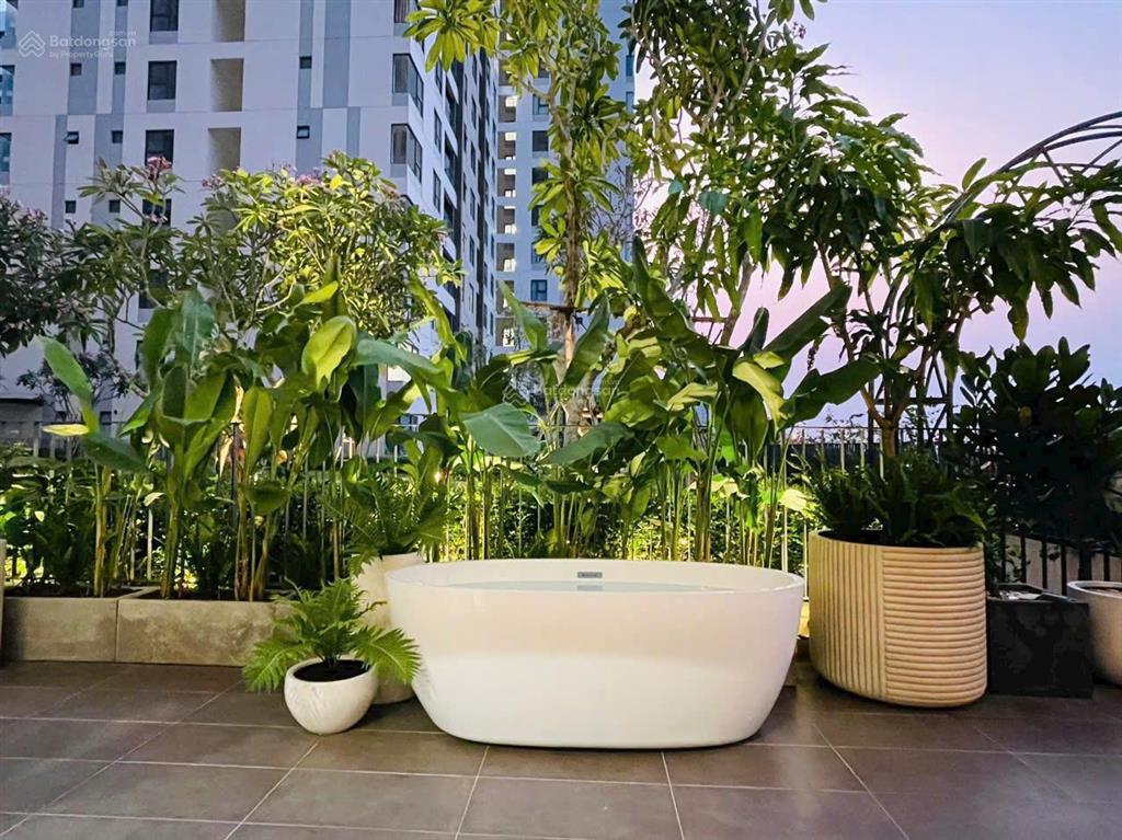 Căn hộ phong cách resort tại akari city 97m2 + 38m2 sân vườn giá 7.8 tỷ full nội thất decor