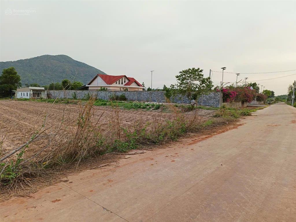 Hot! chủ gửi bán nhanh đất gần trung tâm phú mỹ, dt 88x95m kinh doanh đa ngành nghề