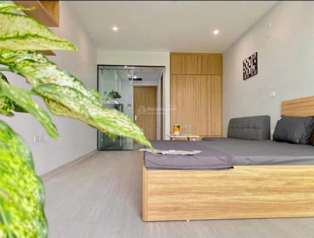 Cho thuê ccmn hoàng quốc việt, đầy đủ nội thất