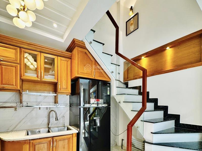 Bán nhà 4 tầng 75m², gần khu bàu cát & tuyến metro số 2, giá 7,7 tỷ