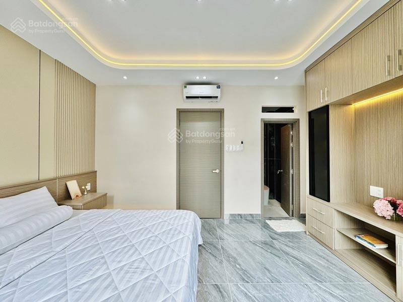 Bán nhà 5 tầng, 10 phòng full nội thất, thu nhập từ 350 tr/năm sát khu bắc hải & cv lê thị riêng
