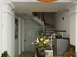Chính chủ cho thuê nhà riêng 3 tầng, 1 sàn 45 m2