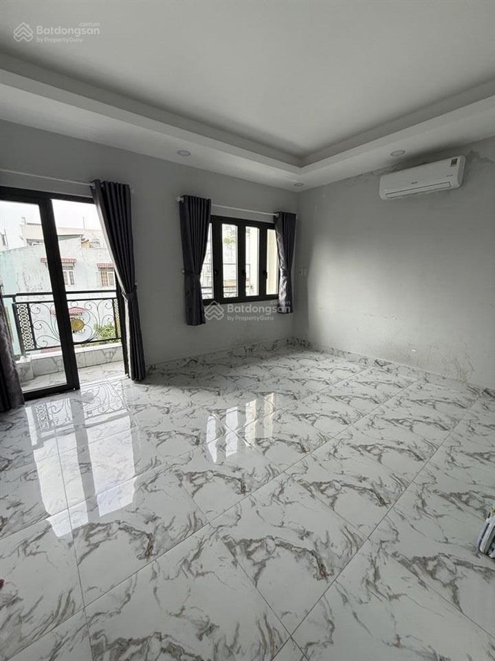 Bán nhà 2 mặt hẻm, 4 tầng, phan văn trị, gò vấp, hẻm 6m, dòng tiền 18 tr/tháng, 4.5x12m, 8.x tỷ