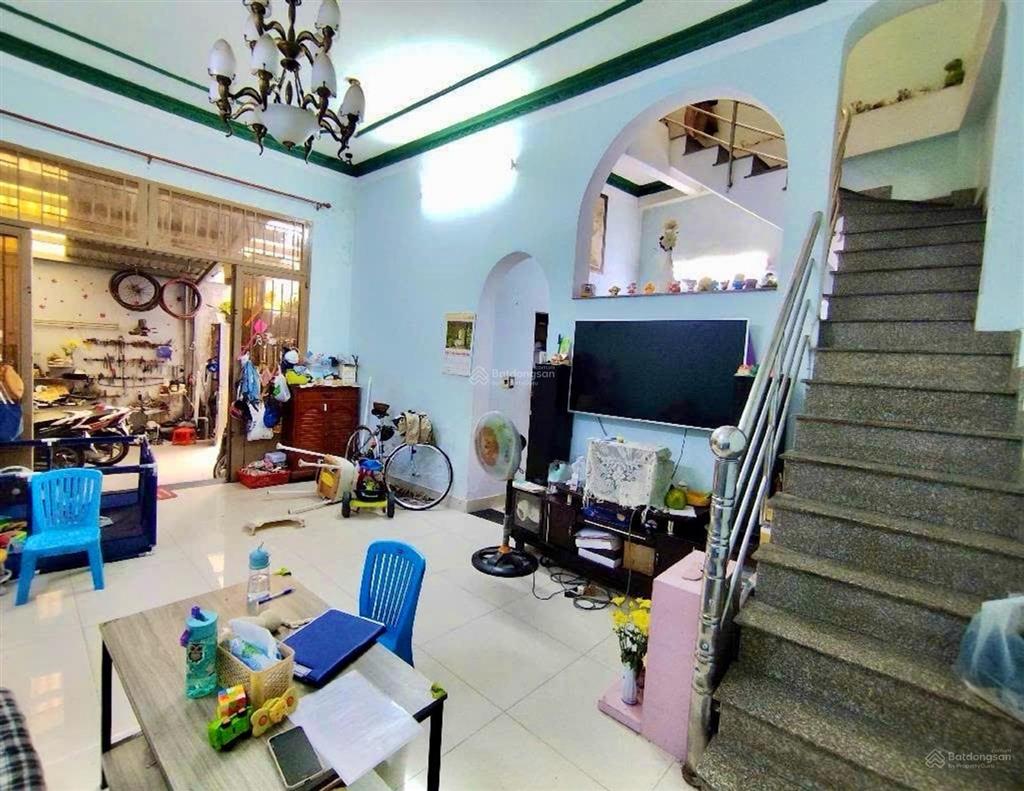 Bán nhà khu vip, 3 tầng, hoàng hoa thám, bình thạnh, hẻm 6m, 90m2, 9.x tỷ