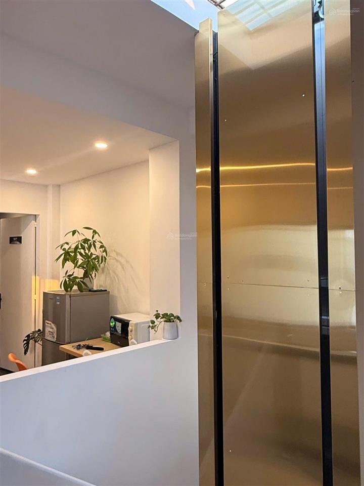 Bán nhà mặt tiền quận 1, đinh tiên hoàng, thang máy 4 tầng, dòng tiền 80 tr/tháng, 40m2, 18,x tỷ