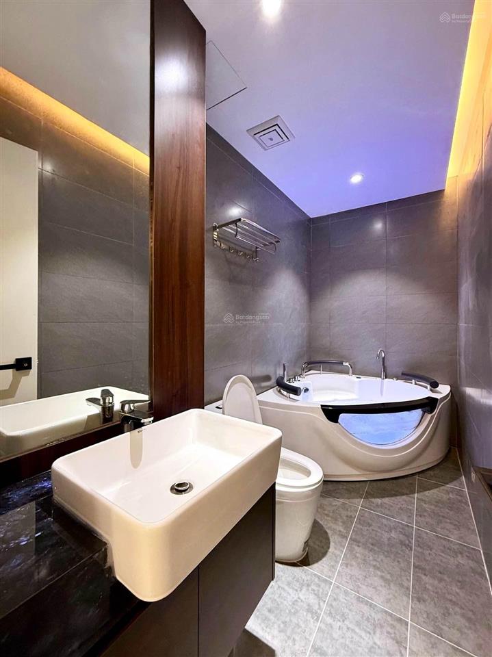 Bán nhà 4 tầng, gần chung cư hà đô centrosa, quận 10, hẻm 4m, ngang hơn 5m, 14,2 tỷ