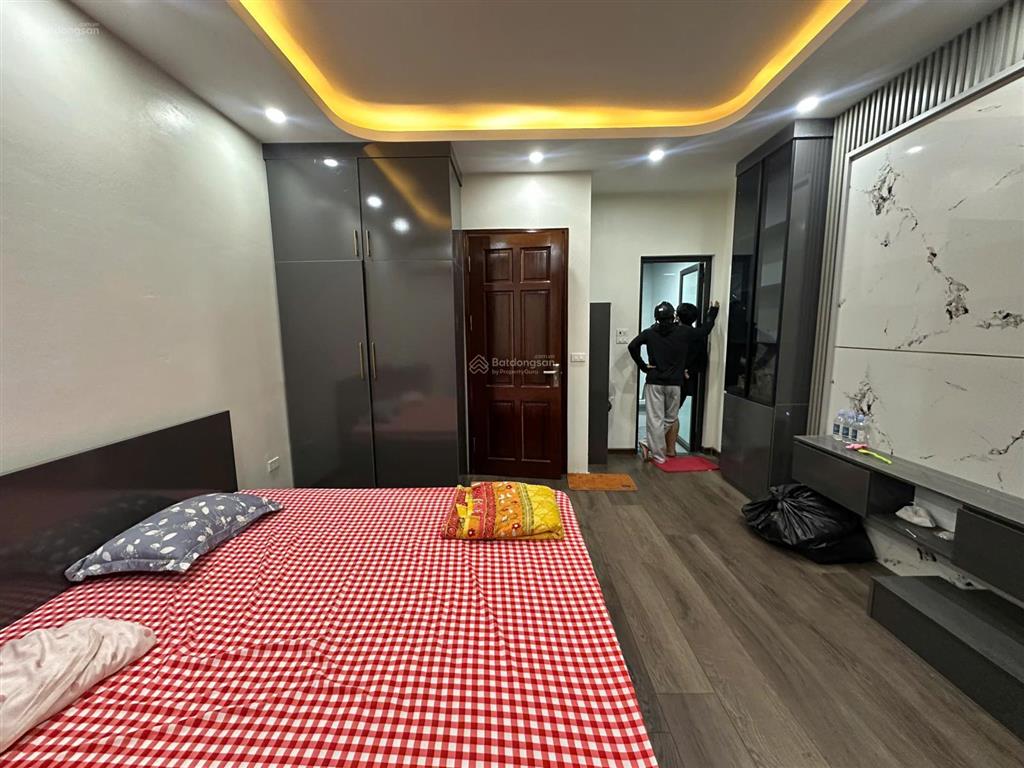 Cho thuê nhà riêng phố lụa vạn phúc  3 phòng ngủ giá 13tr