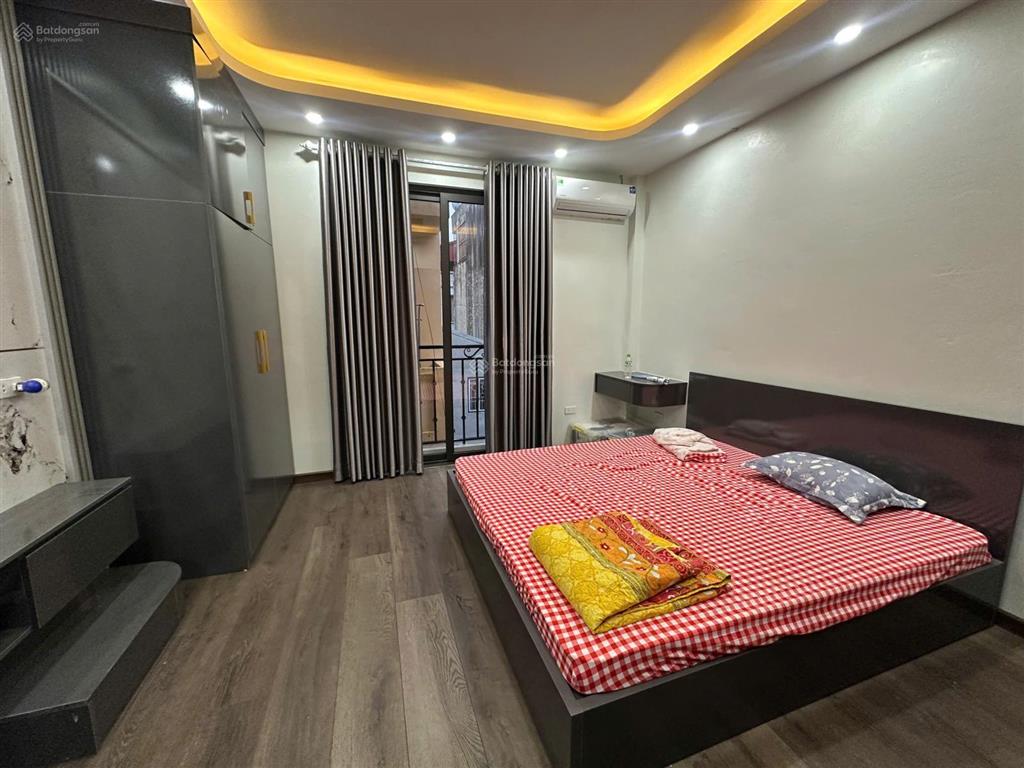 Cho thuê nhà riêng phố lụa vạn phúc  3 phòng ngủ giá 13tr
