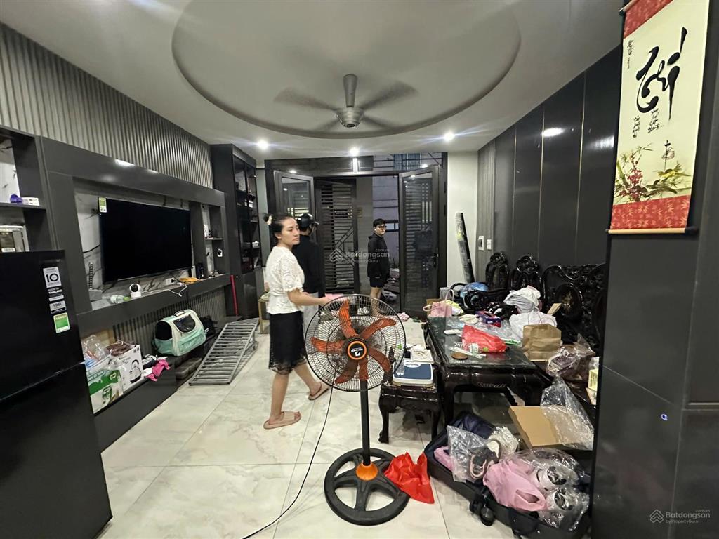 Cho thuê nhà riêng phố lụa vạn phúc  3 phòng ngủ giá 13tr