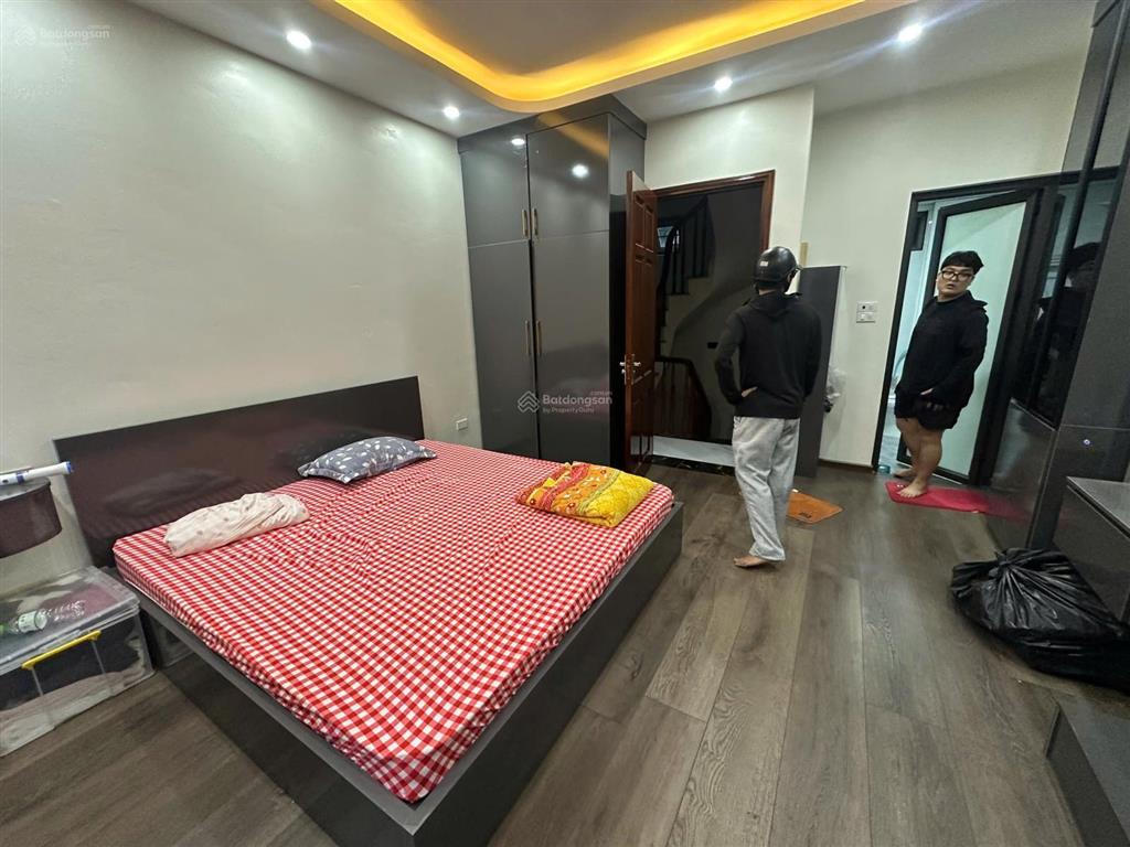 Cho thuê nhà riêng phố lụa vạn phúc  3 phòng ngủ giá 13tr