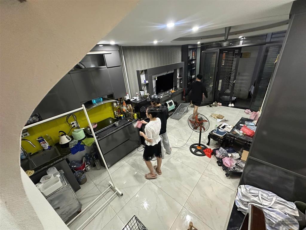 Cho thuê nhà riêng phố lụa vạn phúc  3 phòng ngủ giá 13tr