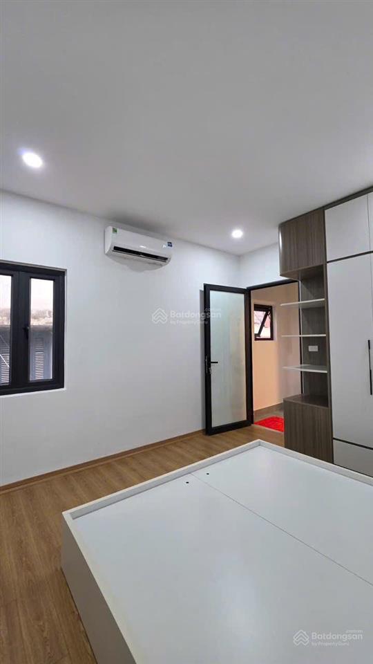 Cho thuê nhà riêng hoàng ngọc phách  đống đa. 19 triệu / tháng. dt50mx3 tầng.3pn3wc  0968 886 ***