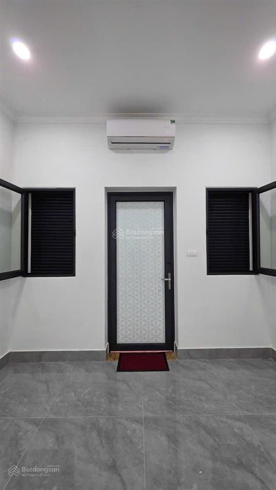 Cho thuê nhà riêng hoàng ngọc phách  đống đa. 19 triệu / tháng. dt50mx3 tầng.3pn3wc  0968 886 ***