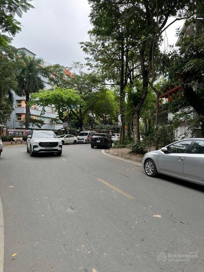Biệt thự bắc linh đàm  hoàng mai. lô góc, ô tô, kinh doanh, văn phòng, mt 13m2  hơn 62 tỷ.