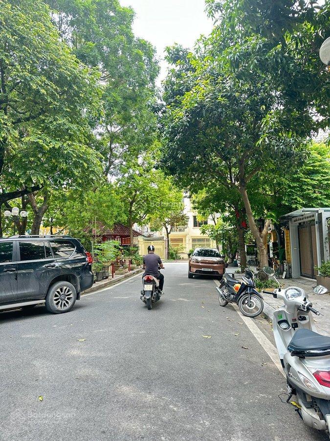 Biệt thự bắc linh đàm  hoàng mai. lô góc, ô tô, kinh doanh, văn phòng, mt 13m2  hơn 62 tỷ.