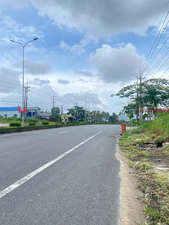 Bán Đất Ngay Trung Tâm Đặt Khu Phú quốc giá chỉ 2,3 tr/m2