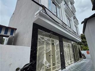 Chủ nhà ngộp bank bán gấp nhà gần đường 21b,gần cụm cn và chợ đầu mối phía nam,giá 2,65 tỷ, 33 m2