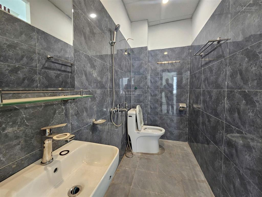 Cực rẻ nhà độc lập 41m2 ở p.chương mỹ ô tô đỗ. gần chợ tt, đh tdtt, 10p đi bx yên nghĩa  tàu điện