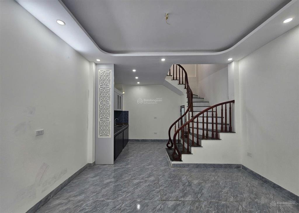 Cực rẻ nhà độc lập 41m2 ở p.chương mỹ ô tô đỗ. gần chợ tt, đh tdtt, 10p đi bx yên nghĩa  tàu điện