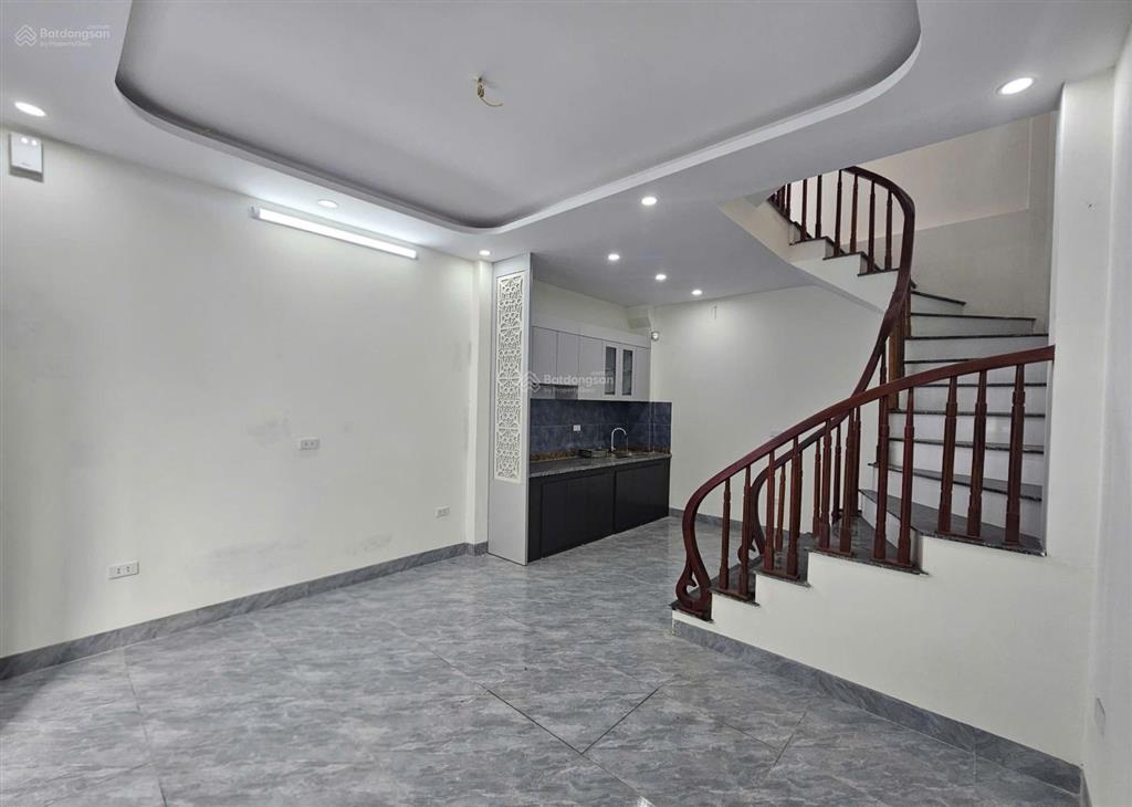 Cực rẻ nhà độc lập 41m2 ở p.chương mỹ ô tô đỗ. gần chợ tt, đh tdtt, 10p đi bx yên nghĩa  tàu điện