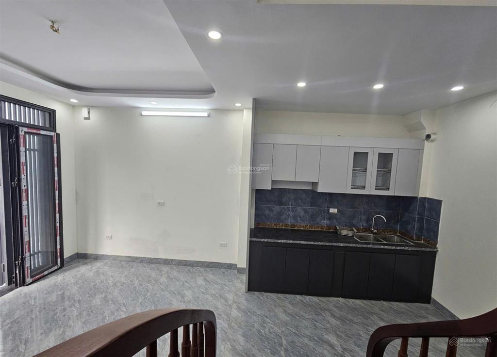 Cực rẻ nhà độc lập 41m2 ở p.chương mỹ ô tô đỗ. gần chợ tt, đh tdtt, 10p đi bx yên nghĩa  tàu điện