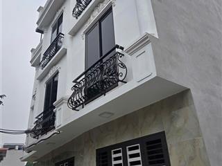 Duy nhất căn 45m vừa hoàn thiện,sổ sẵn về ở luôn,gần trạm bus,chợtrường,tt quốc oai giá 3.3 tỷ