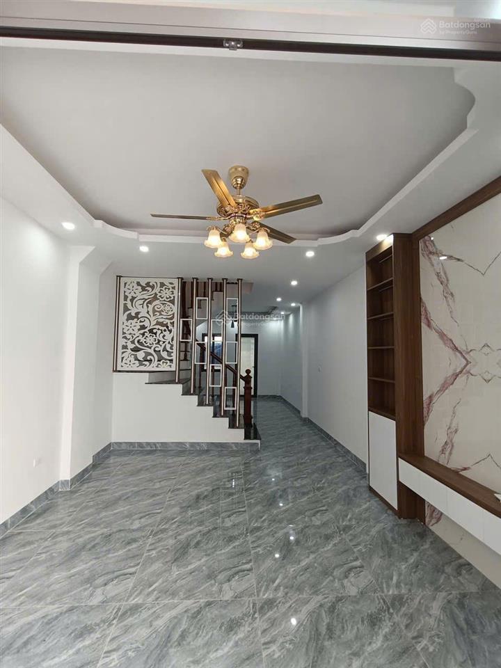 Tôi cần bán gấp nhà đại thành,50m² ôtô đỗ trước nhà,gần vđ4 cách khu đô thị đô nghĩa,đh phenika 3km