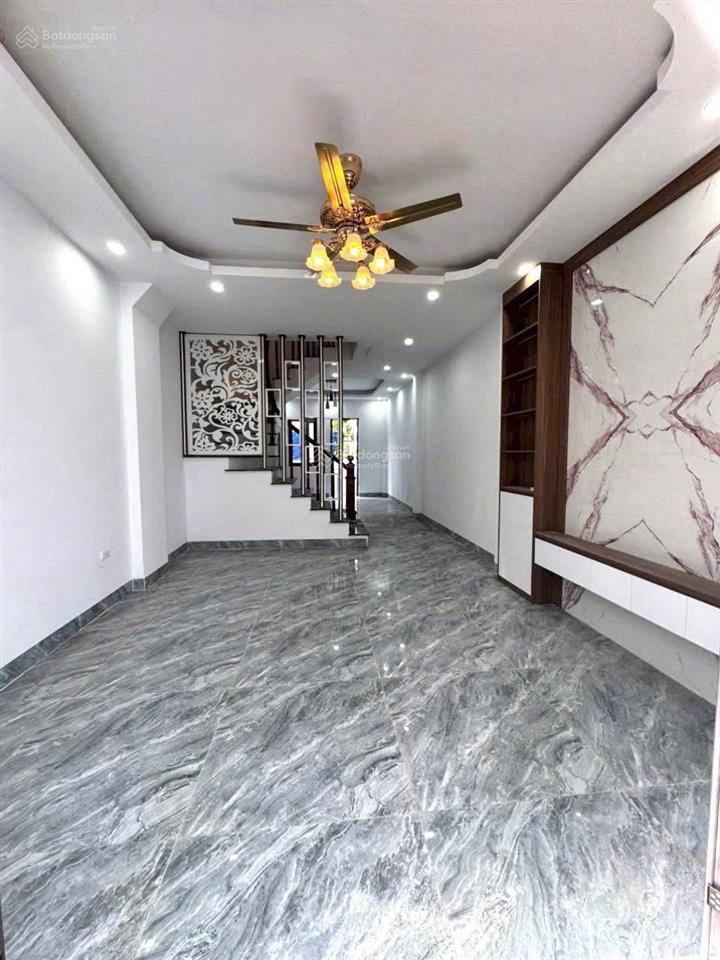 Tôi cần bán gấp nhà đại thành,50m² ôtô đỗ trước nhà,gần vđ4 cách khu đô thị đô nghĩa,đh phenika 3km