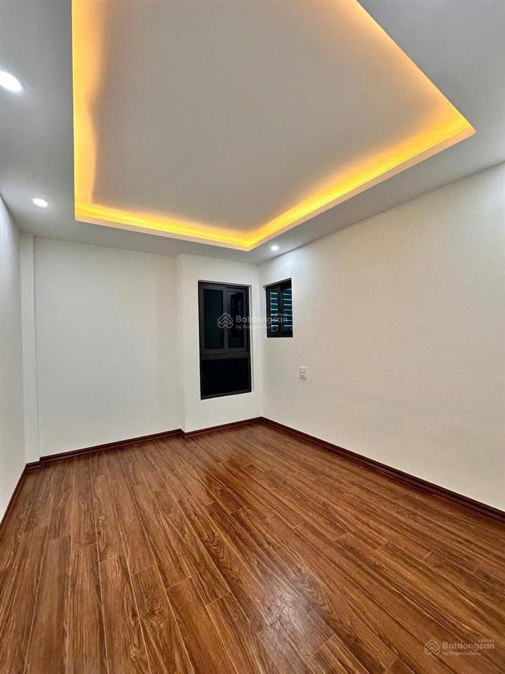 Cắt lỗ gấp nhà đại thành, 50m2 ô tô đỗ trước nhà, gần vđ4 cách khu đô thị đô nghĩa, đh phenika 3km