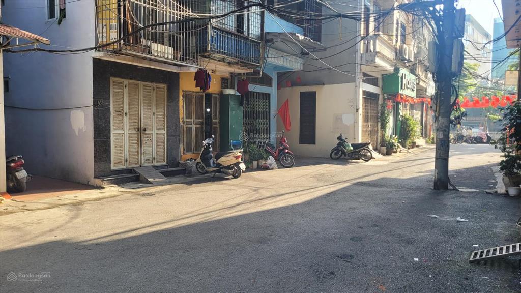 Bán nhà riêng 36m2  5 tầng tại số 14, ngõ 40, đường kim giang