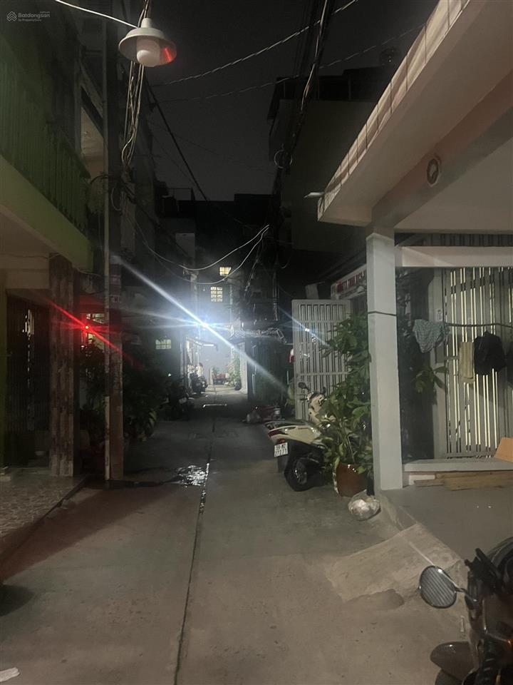 Cho thuê nhà chính chủ hẻm 64 hoà bình, p. hoà bình, q.11, 16 triệu