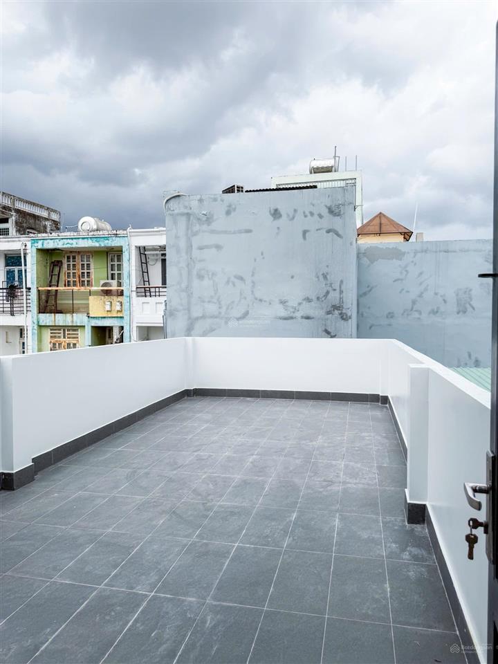 Cho thuê nhà chính chủ hẻm 64 hoà bình, p. hoà bình, q.11, 16 triệu